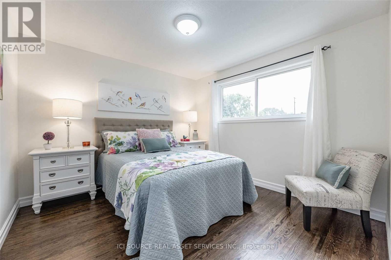 Upper - 27 Brenlyn Court, Hamilton, Ontario  L9C 4N8 - Photo 7 - X12969260