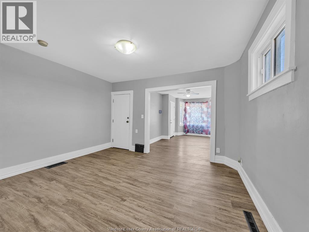 1124 Mercer Street, Windsor, Ontario N9A 1N9 - Photo 8 - 26007386