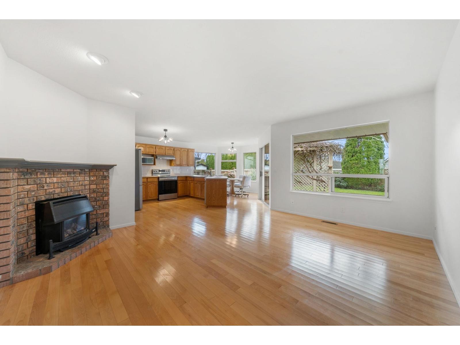 6303 187a Street, Surrey, British Columbia  V3S 7N9 - Photo 14 - R3108303