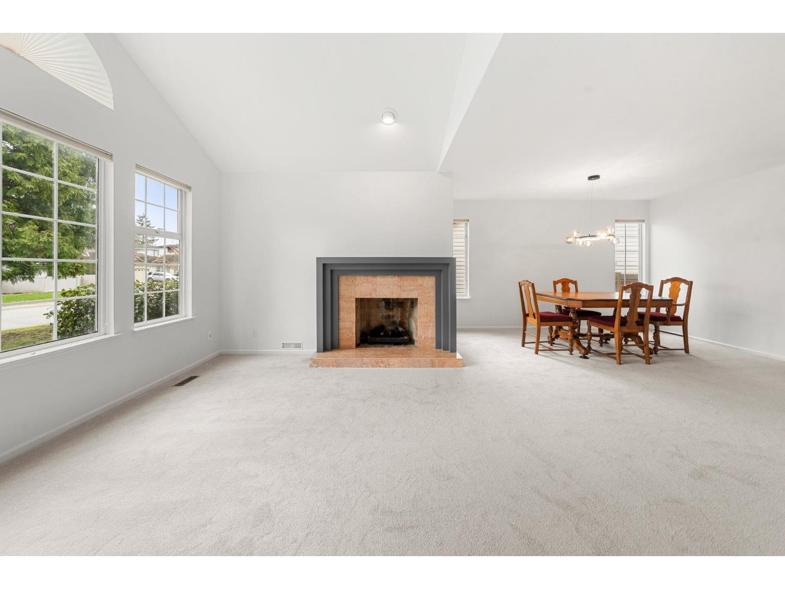 6303 187a Street, Surrey, British Columbia  V3S 7N9 - Photo 4 - R3108303