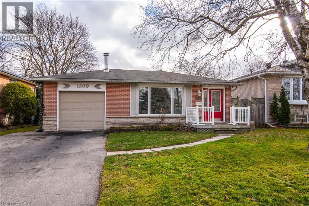 1209 Valentine Drive, Cambridge, Ontario N3H 2P1 - Photo 2 - 40817877