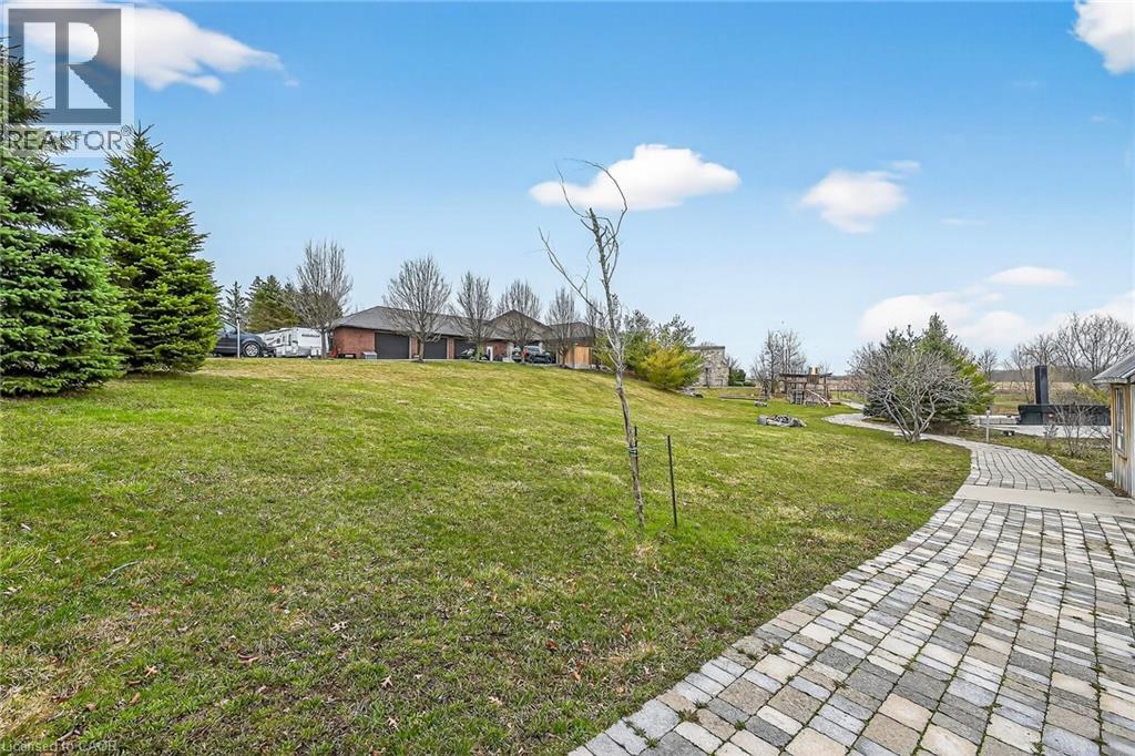 393 Old Onondaga Road E, Brantford, Ontario  N3T 5L4 - Photo 38 - 40806920