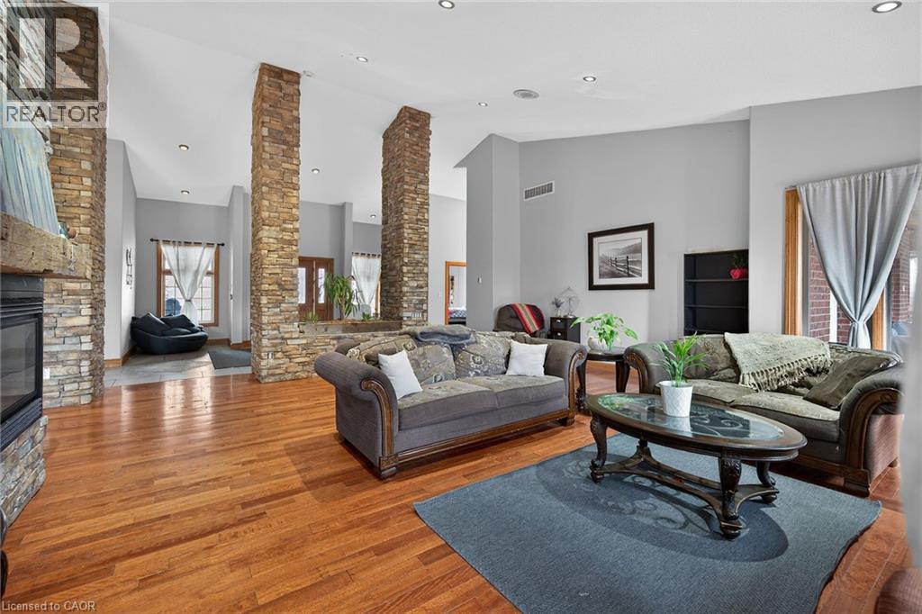 393 Old Onondaga Road E, Brantford, Ontario  N3T 5L4 - Photo 6 - 40806920