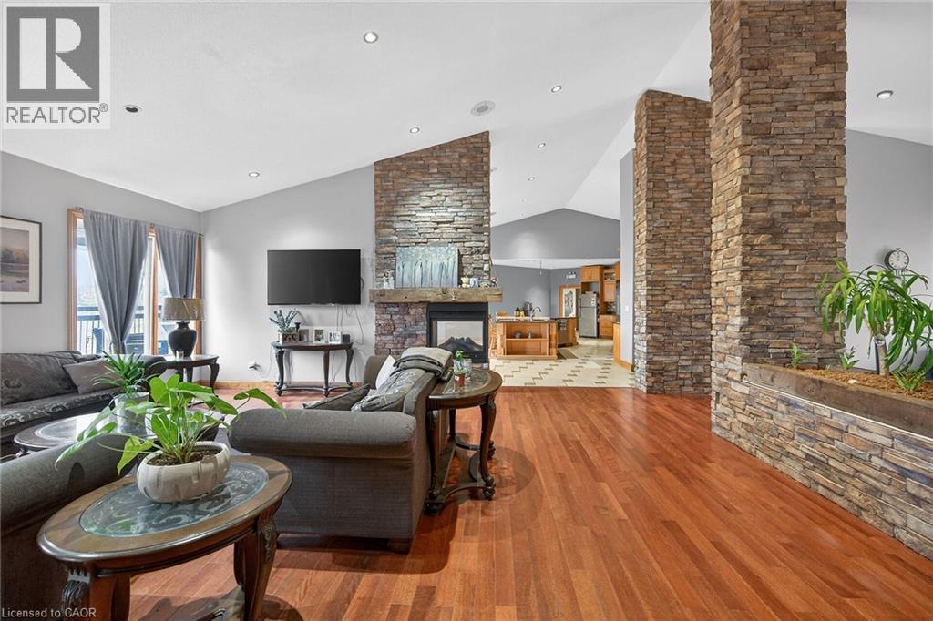 393 Old Onondaga Road E, Brantford, Ontario  N3T 5L4 - Photo 7 - 40806920