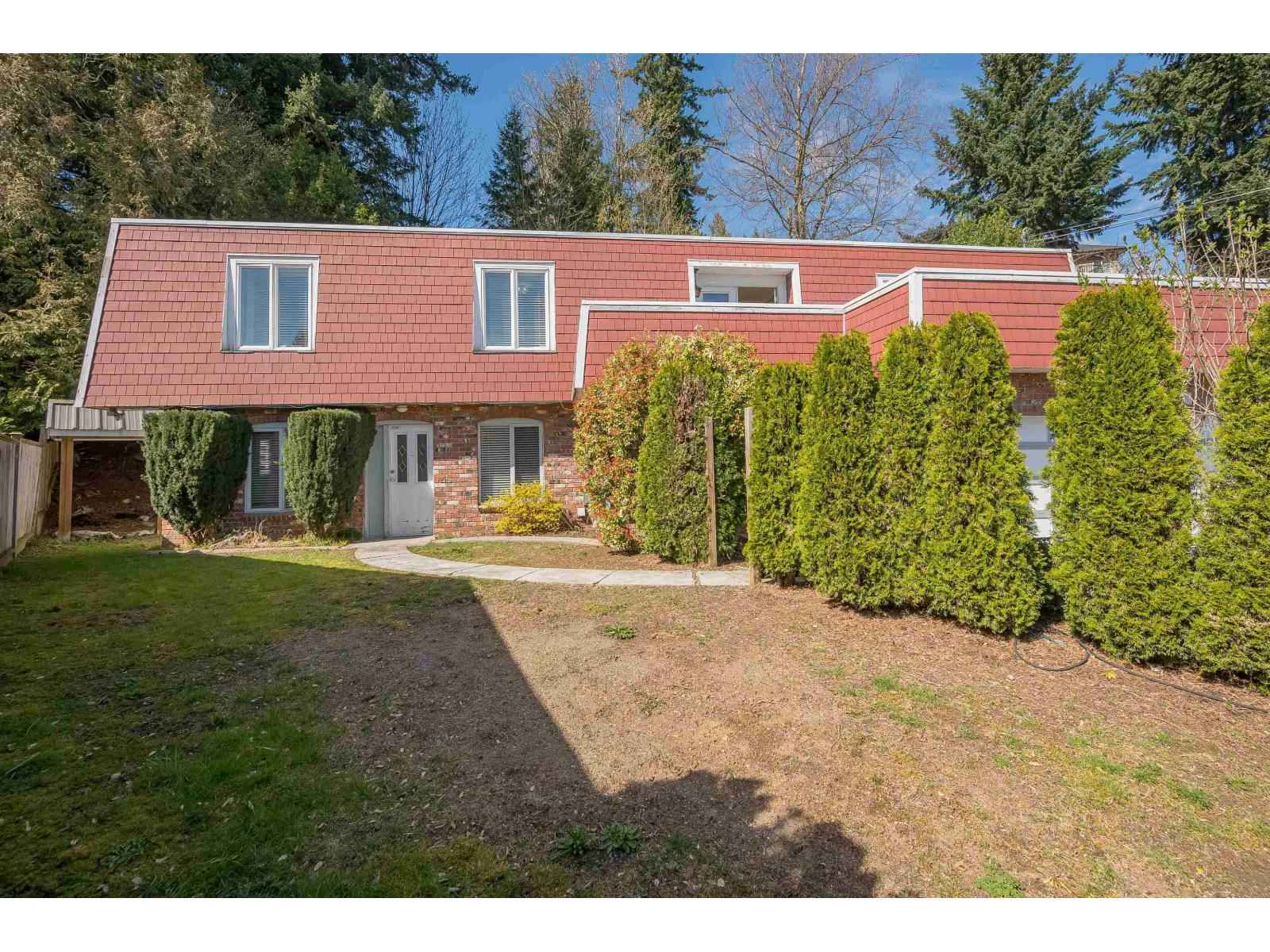 2443 Rideau Street, Abbotsford, British Columbia  V2T 3N3 - Photo 3 - R3106274