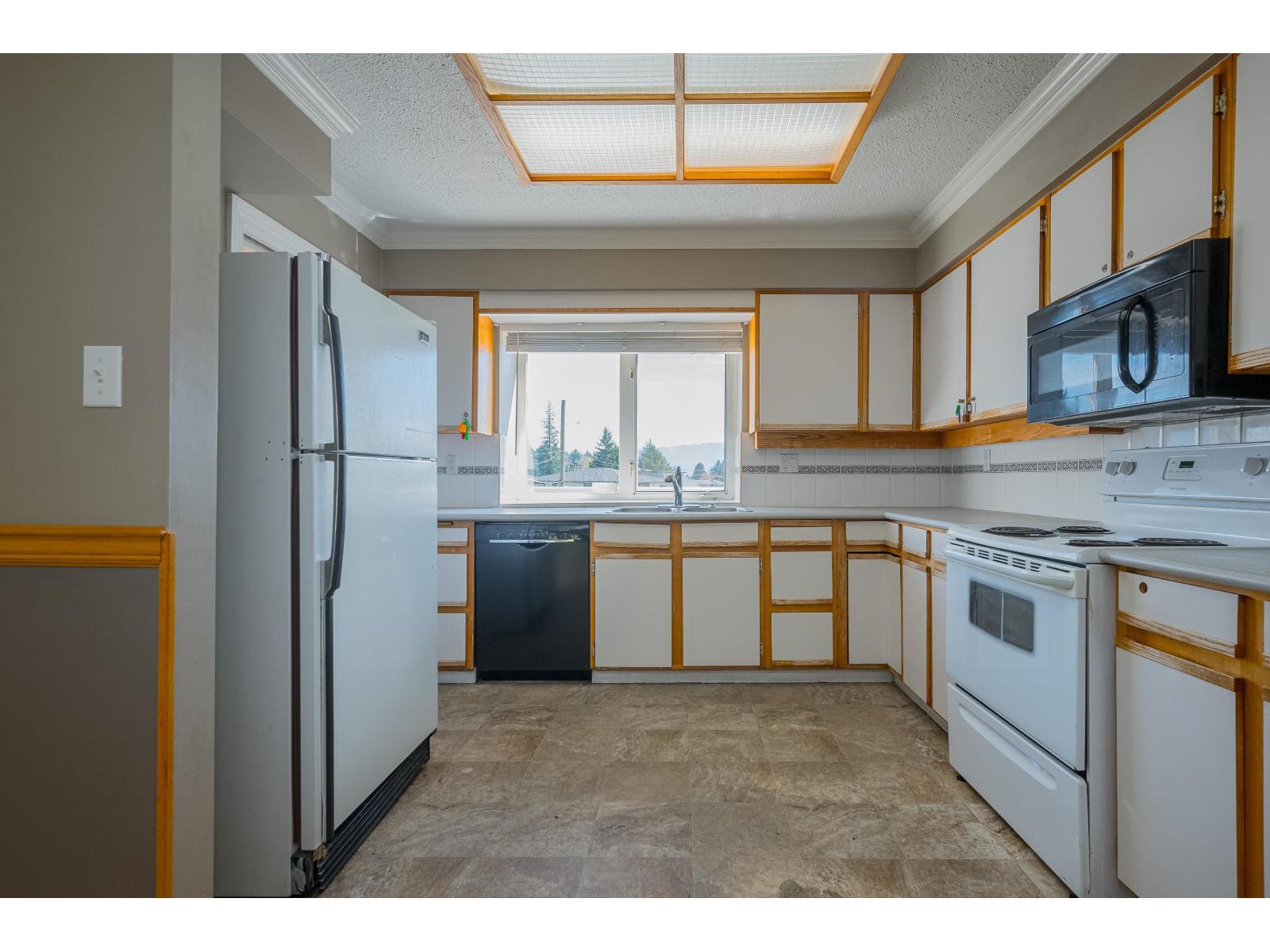 2443 Rideau Street, Abbotsford, British Columbia  V2T 3N3 - Photo 13 - R3106274