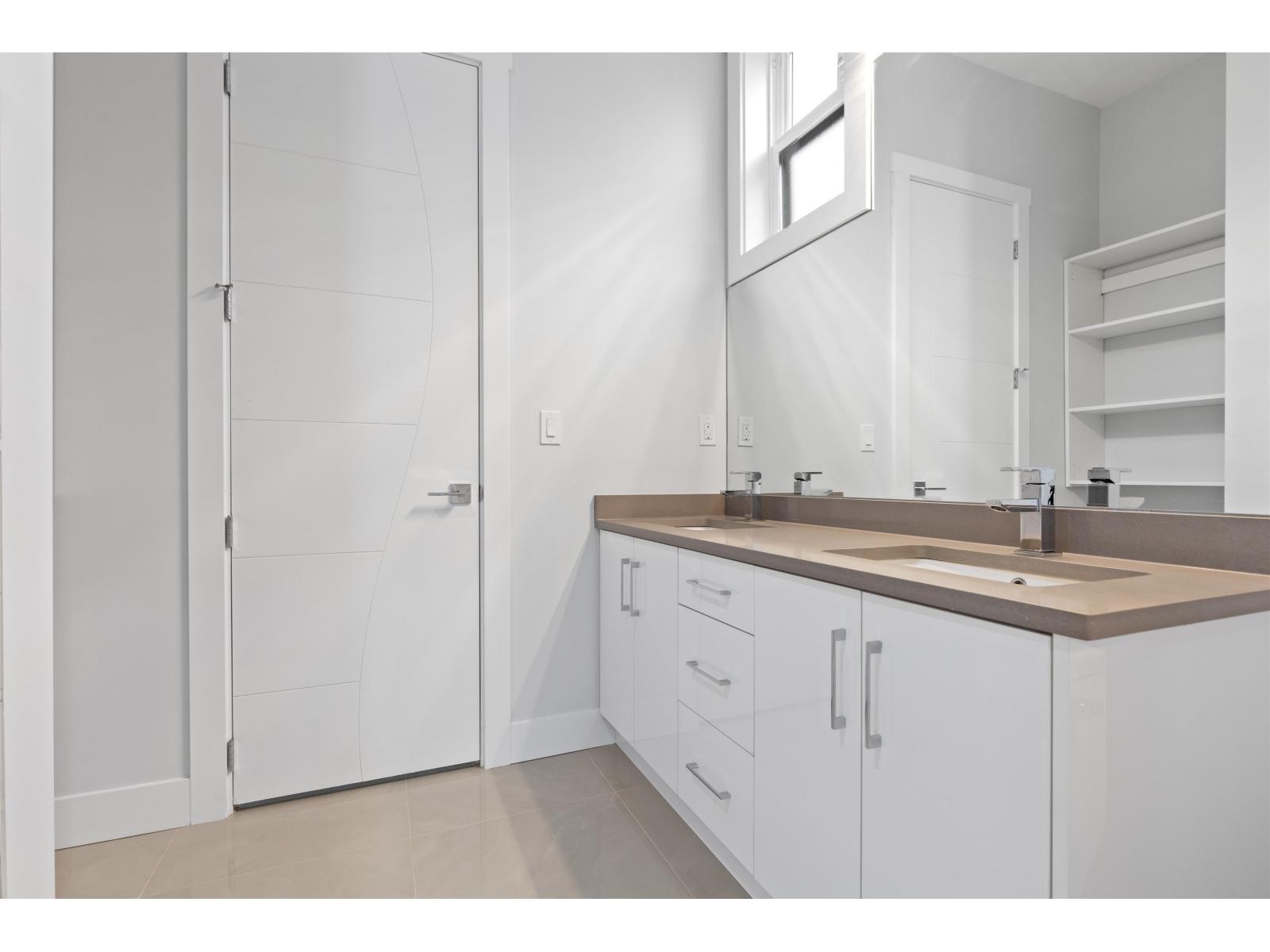 33941 Prentis Avenue, Mission, British Columbia  V2V 0G5 - Photo 11 - R3106136