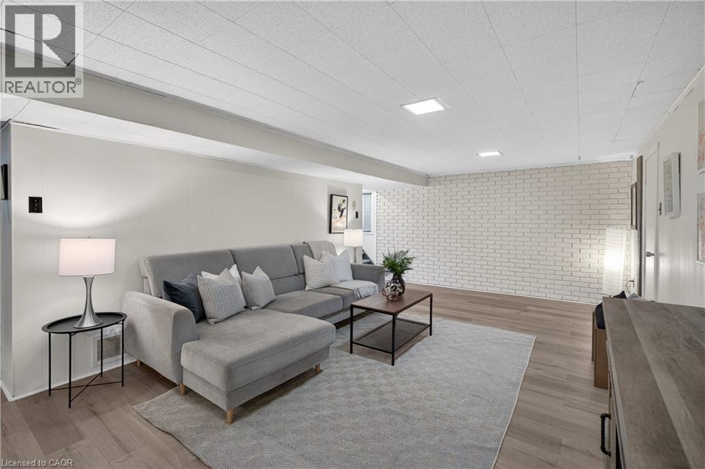 1055 Shepherd's Drive, Burlington, Ontario  L7T 3R4 - Photo 24 - 40817716