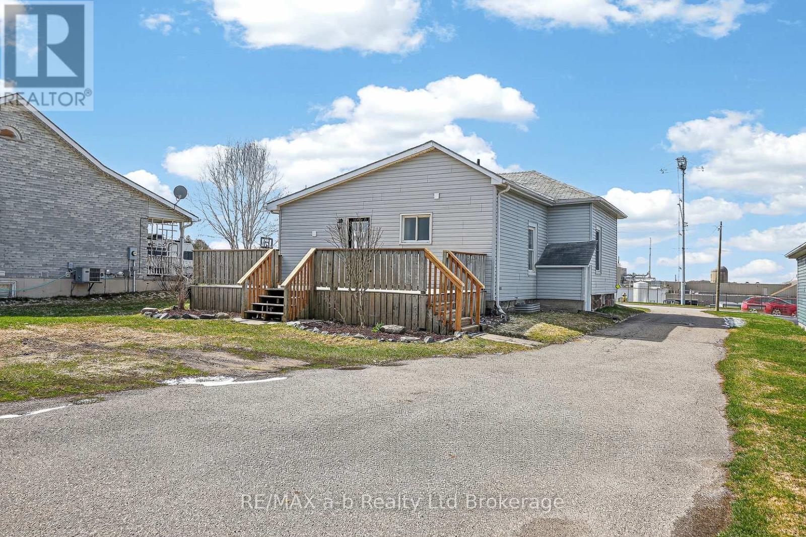 191 Whiting Street, Ingersoll, Ontario  N5C 3B6 - Photo 12 - X12969444