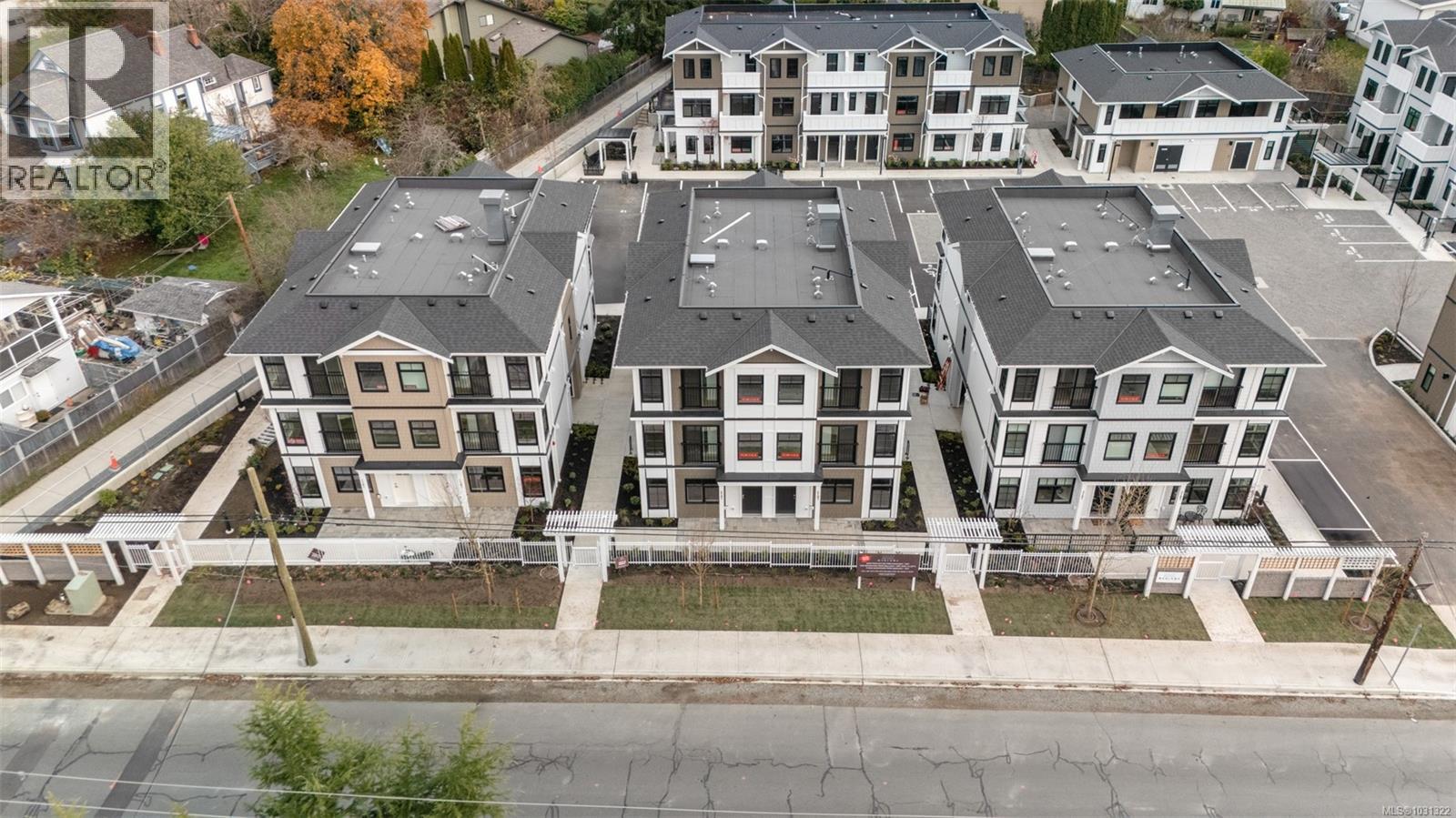 2201 4201 Tyndall Ave, Saanich, British Columbia