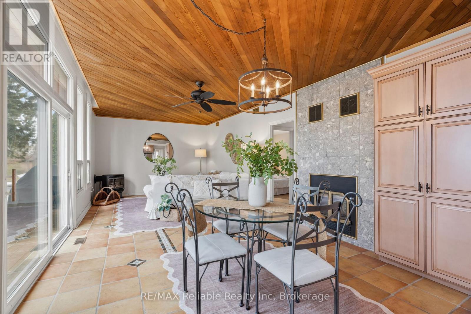 185 Huron Road, Huron-Kinloss, Ontario N2Z 2X3 - Photo 14 - X12969264