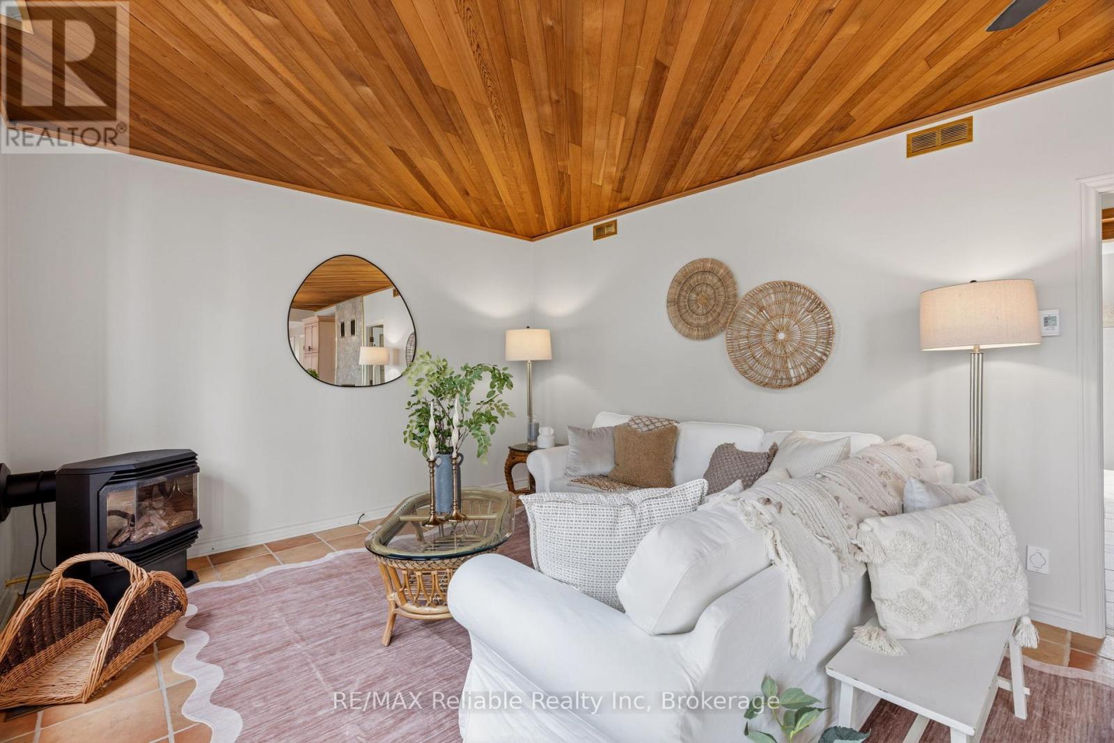 185 Huron Road, Huron-Kinloss, Ontario N2Z 2X3 - Photo 16 - X12969264