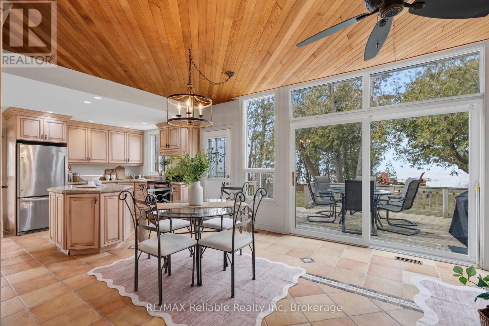 185 Huron Road, Huron-Kinloss, Ontario N2Z 2X3 - Photo 18 - X12969264