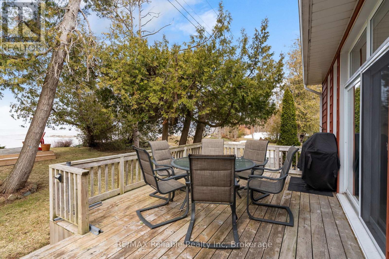 185 Huron Road, Huron-Kinloss, Ontario N2Z 2X3 - Photo 36 - X12969264