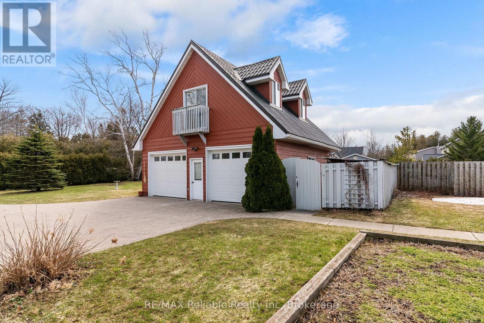 185 Huron Road, Huron-Kinloss, Ontario N2Z 2X3 - Photo 43 - X12969264