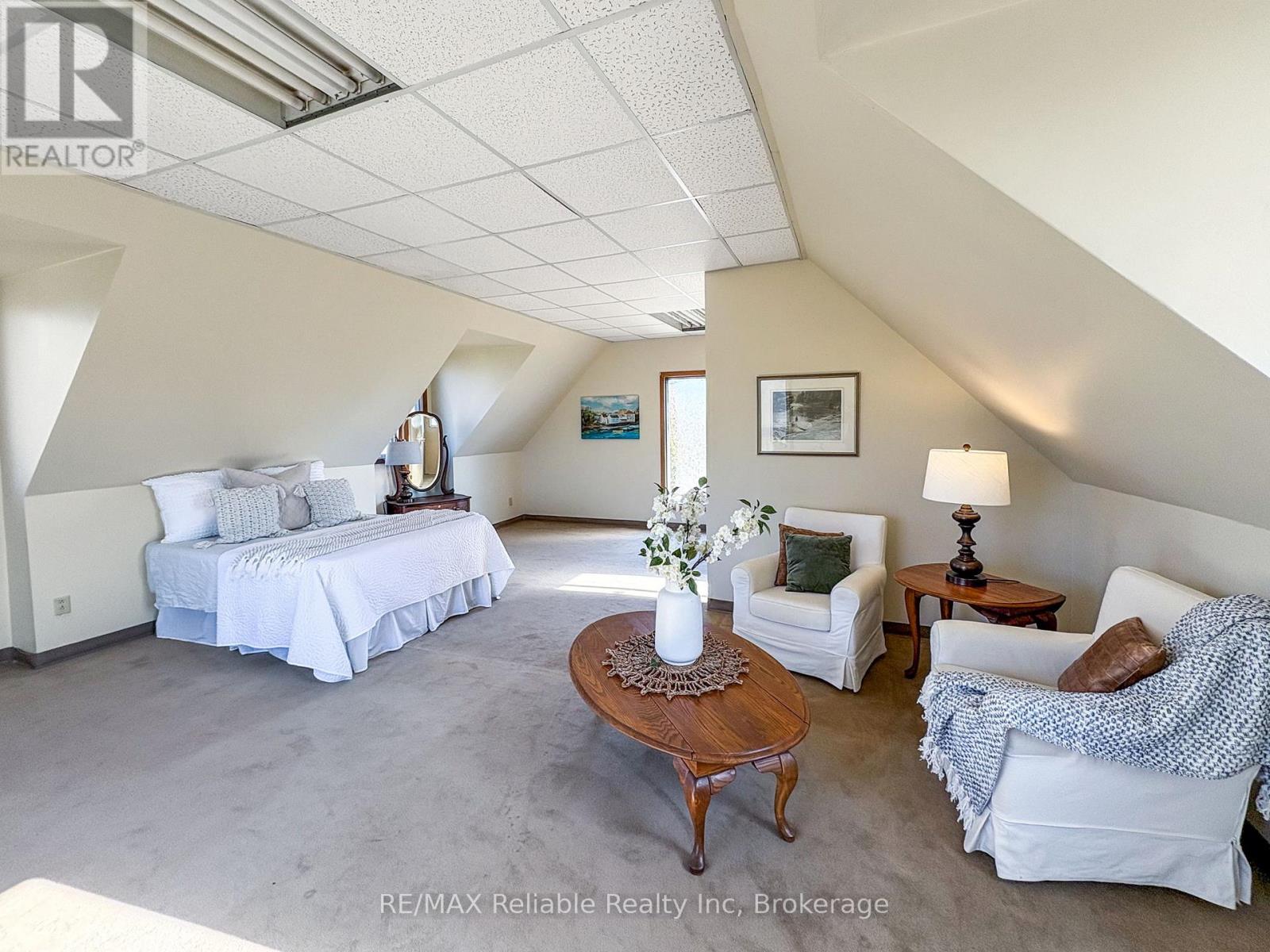 185 Huron Road, Huron-Kinloss, Ontario N2Z 2X3 - Photo 45 - X12969264