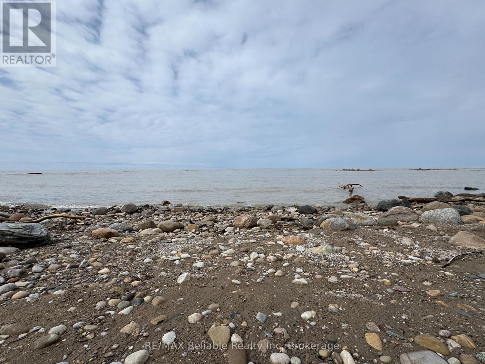 185 Huron Road, Huron-Kinloss, Ontario N2Z 2X3 - Photo 6 - X12969264