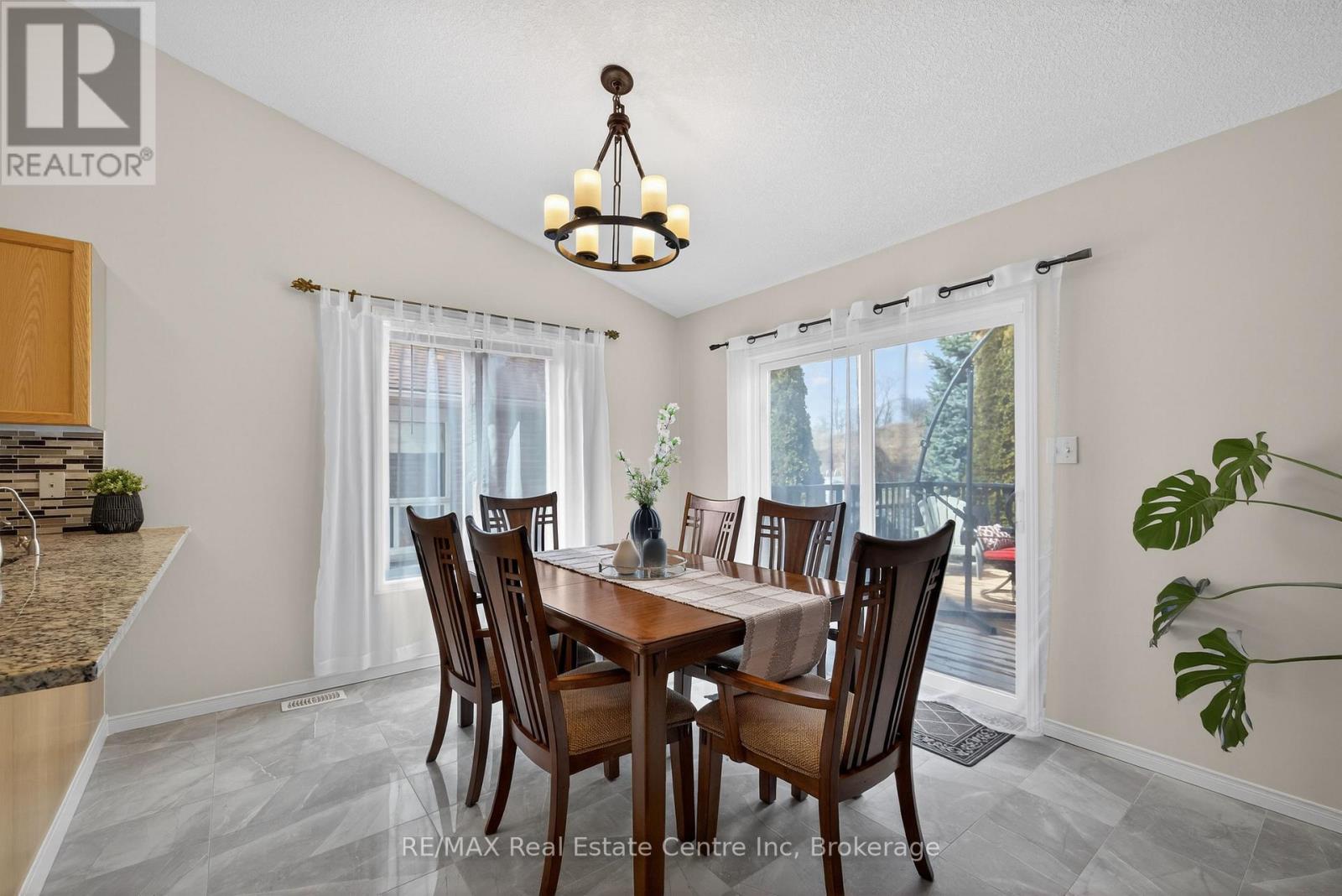 91 Flaherty Drive, Guelph, Ontario N1K 1Y7 - Photo 13 - X12969280