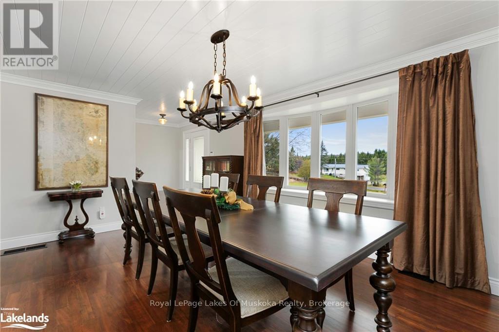 1105 Rosseau Lake Road 1, Muskoka Lakes, Ontario P0B 1M0 - Photo 11 - X12969294