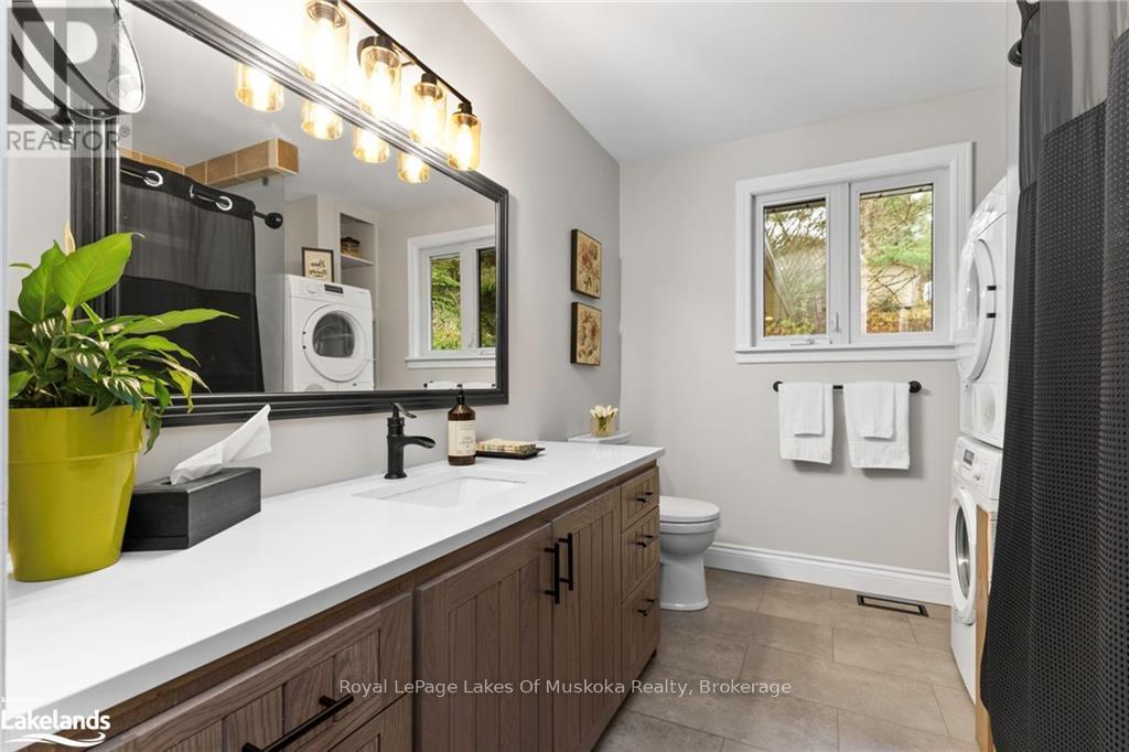 1105 Rosseau Lake Road 1, Muskoka Lakes, Ontario P0B 1M0 - Photo 14 - X12969294