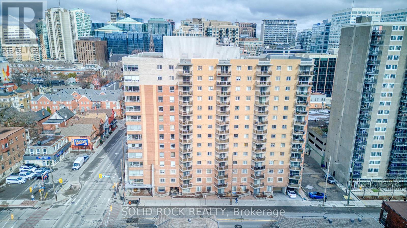 209 - 429 Somerset Street W, Ottawa, Ontario  K2P 2P5 - Photo 1 - X12966490