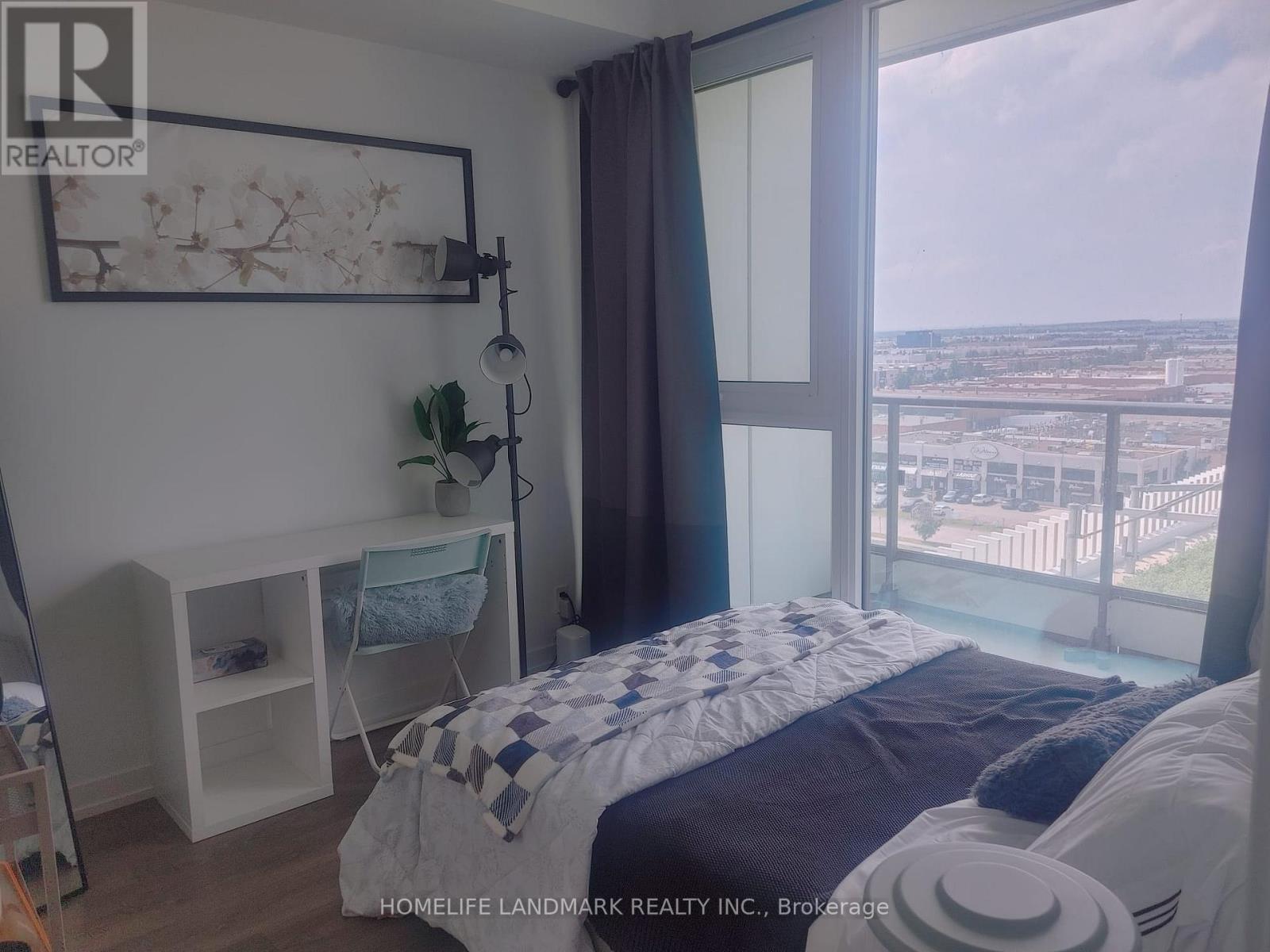 1012 - 5 Buttermill Avenue, Vaughan, Ontario  L4K 0J5 - Photo 4 - N12969058