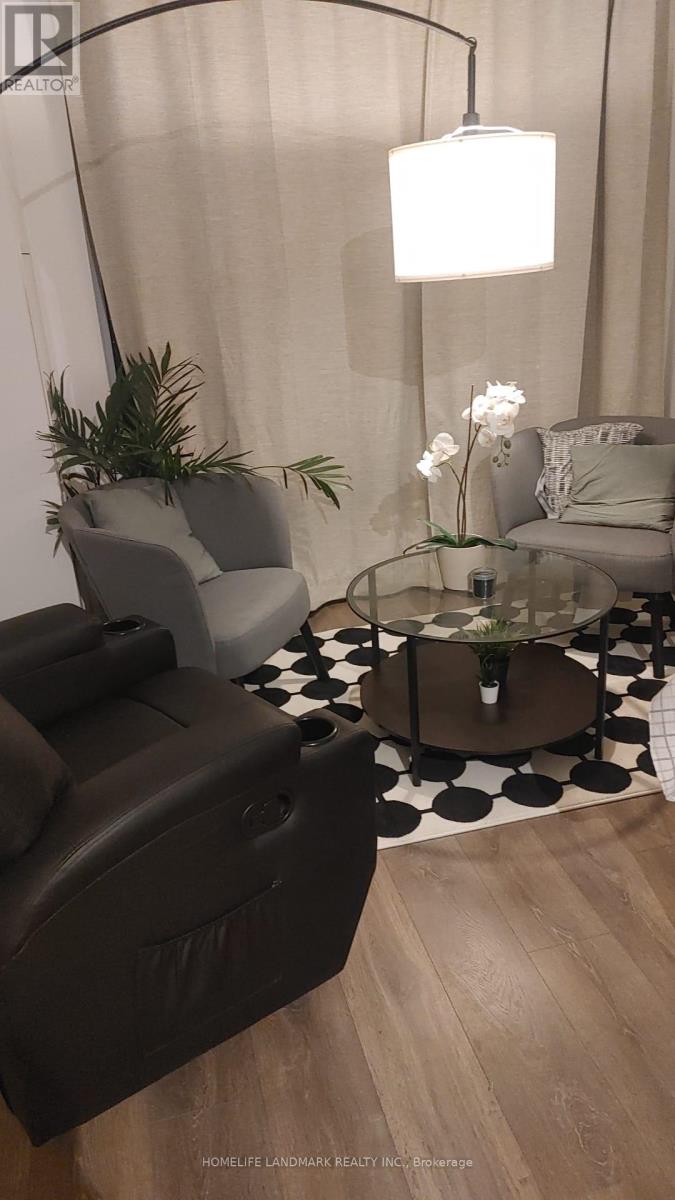 1012 - 5 Buttermill Avenue, Vaughan, Ontario  L4K 0J5 - Photo 6 - N12969058