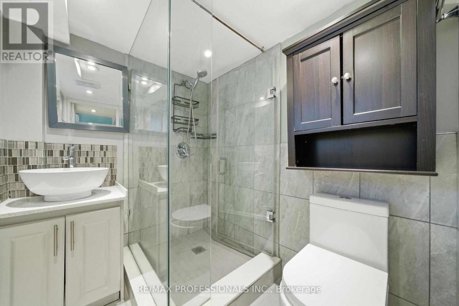 1993 Dufferin Street, Toronto, Ontario  M6E 3P9 - Photo 4 - C12915832