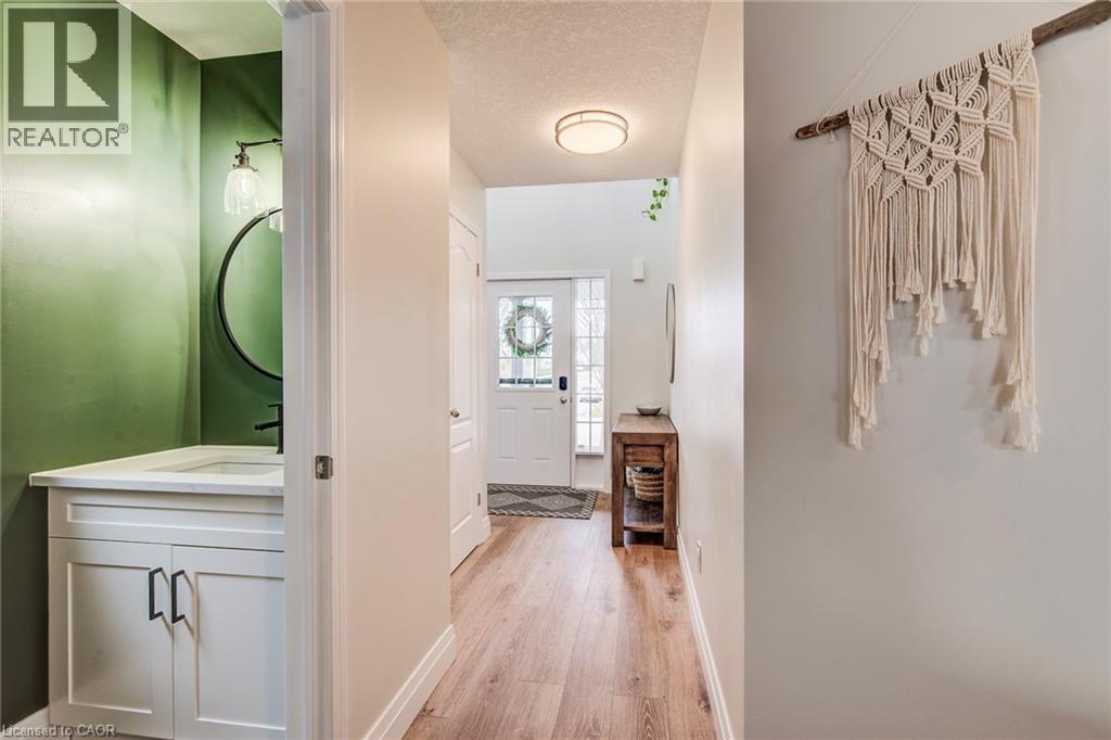 64 Smith's Creek Drive, New Hamburg, Ontario  N3A 0B3 - Photo 9 - 40818264