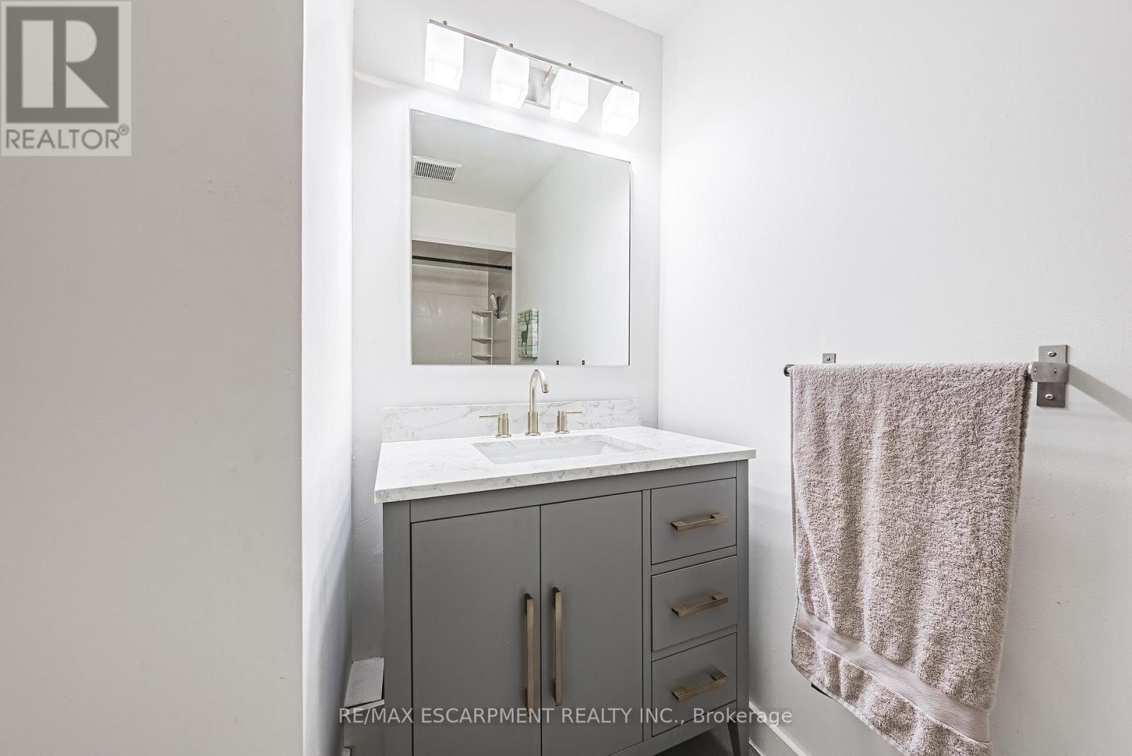 242 - 2055 Walkers Line, Burlington, Ontario  L7M 4B5 - Photo 20 - W12922590