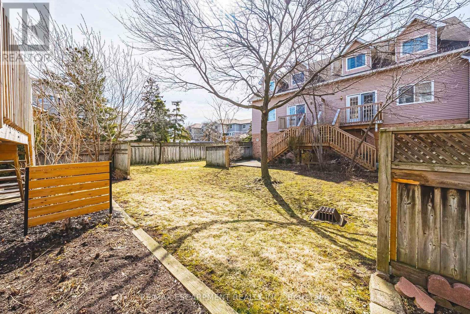 242 - 2055 Walkers Line, Burlington, Ontario  L7M 4B5 - Photo 26 - W12922590