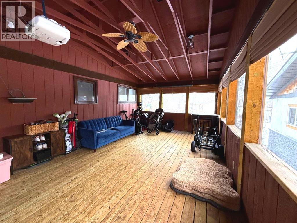 101 Lakeview Avenue, Gull Lake, Alberta  T4L 2N1 - Photo 22 - A2295847