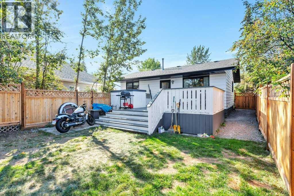 101 Lakeview Avenue, Gull Lake, Alberta  T4L 2N1 - Photo 30 - A2295847