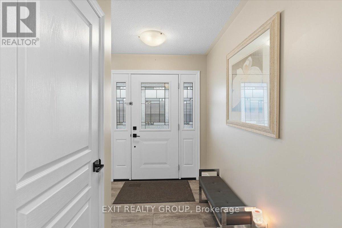 61 Royal Gala Drive, Brighton, Ontario  K0K 1H0 - Photo 5 - X12969334