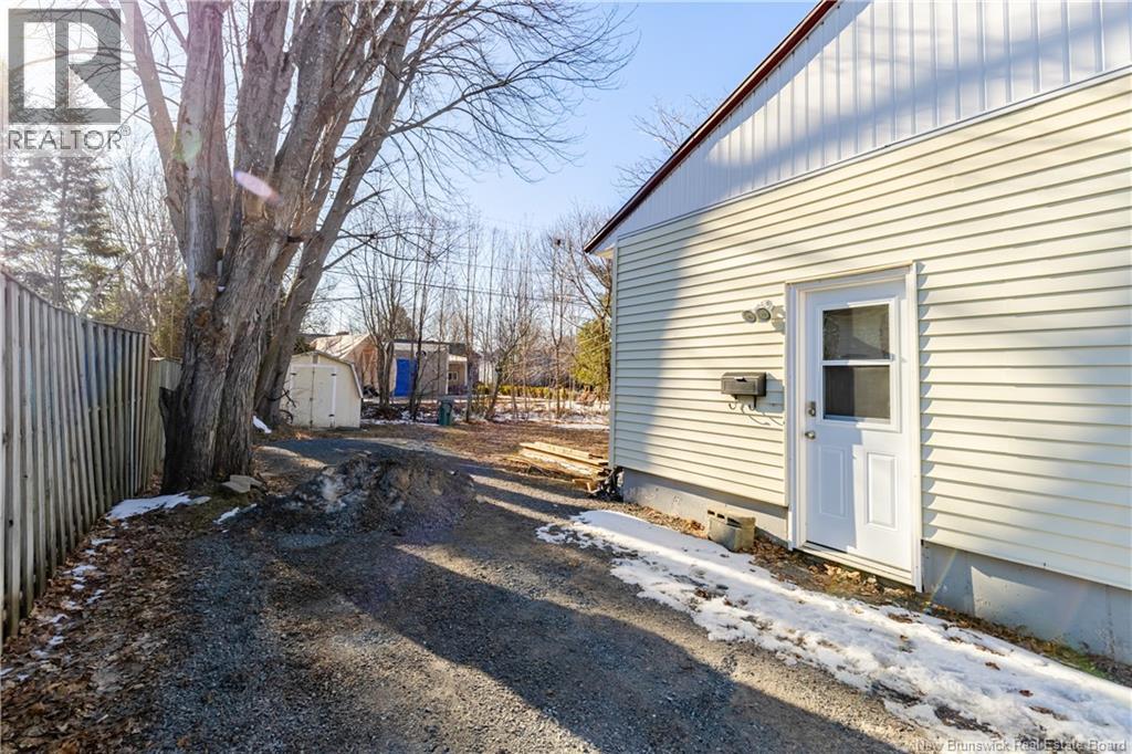 108 Fraser Avenue, Fredericton, New Brunswick  E3A 2B1 - Photo 29 - NB136522