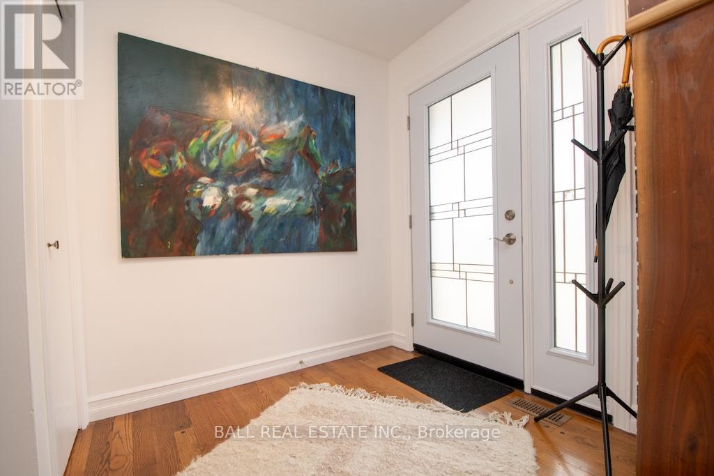 868 Twomey Place, Selwyn, Ontario K0L 1T0 - Photo 4 - X12969406