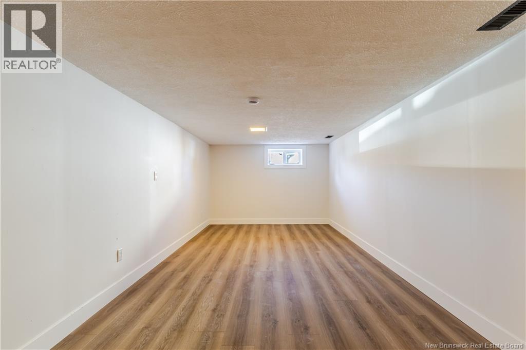 108 Fraser Avenue, Fredericton, New Brunswick  E3A 2B1 - Photo 22 - NB136522