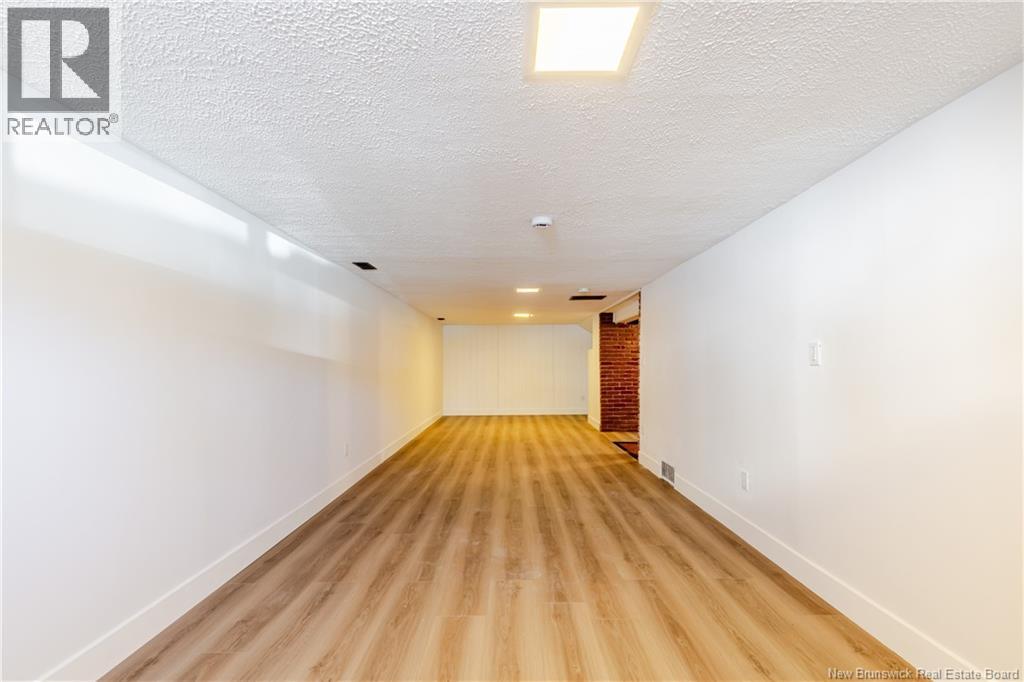 108 Fraser Avenue, Fredericton, New Brunswick  E3A 2B1 - Photo 23 - NB136522