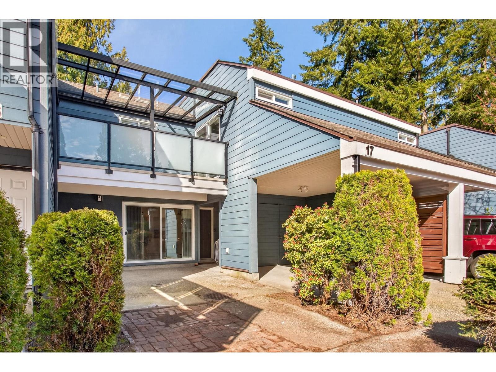 17 2590 Austin Avenue, Coquitlam, British Columbia  V3K 5X4 - Photo 3 - R3107608