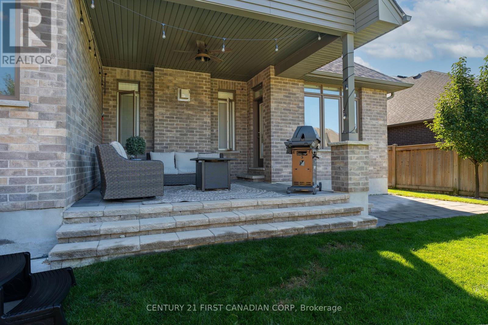 438 Darcy Drive, Strathroy-Caradoc, Ontario  N7G 2M2 - Photo 13 - X12966640