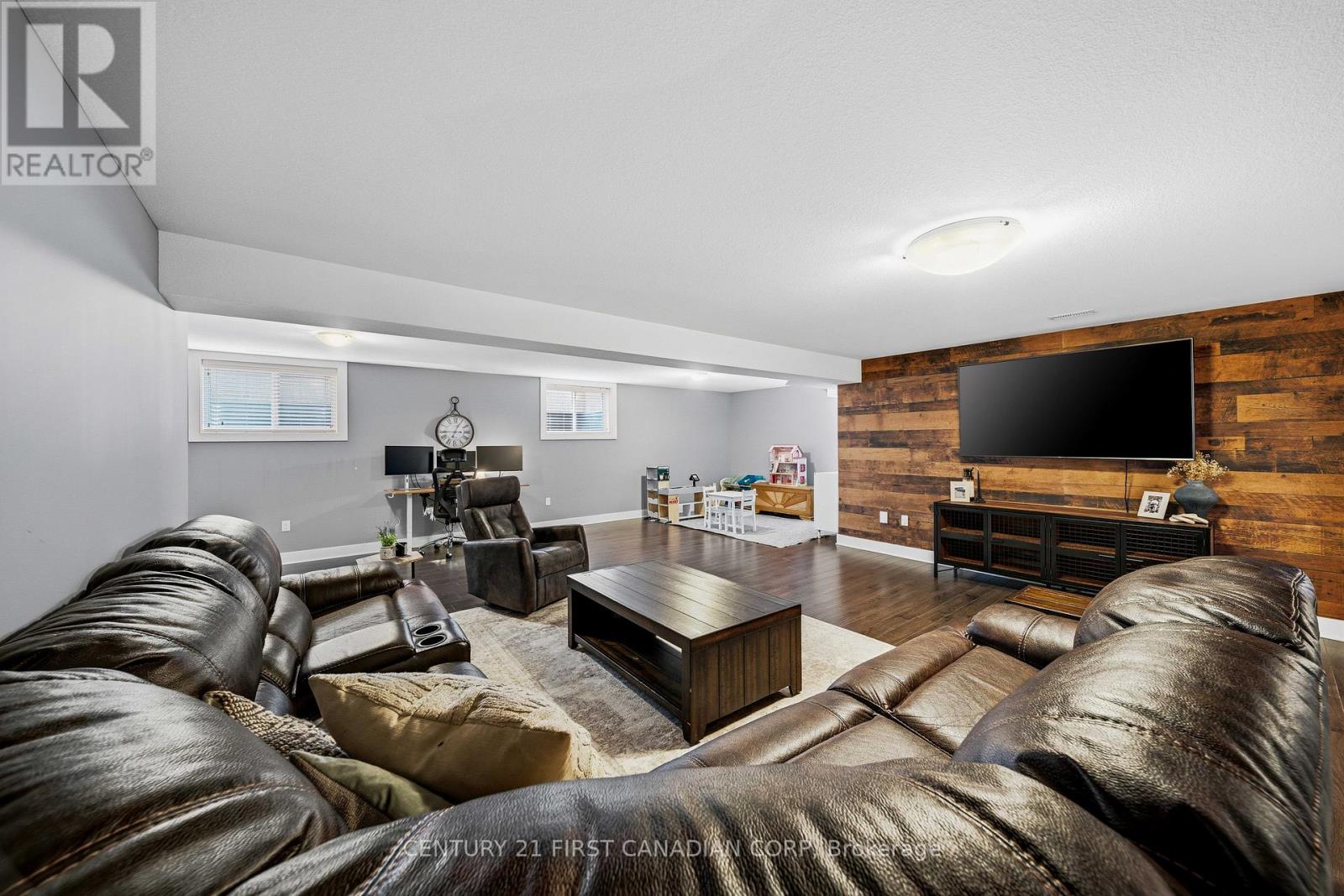 438 Darcy Drive, Strathroy-Caradoc, Ontario  N7G 2M2 - Photo 45 - X12966640