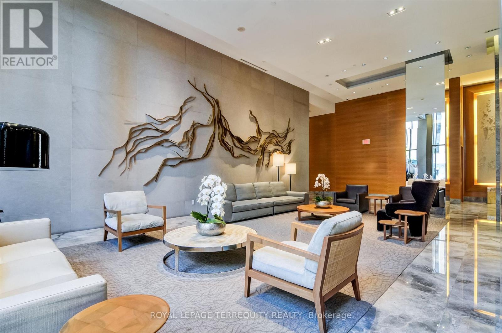 418 - 1 Bedford Road, Toronto, Ontario  M5R 2B5 - Photo 4 - C12969408