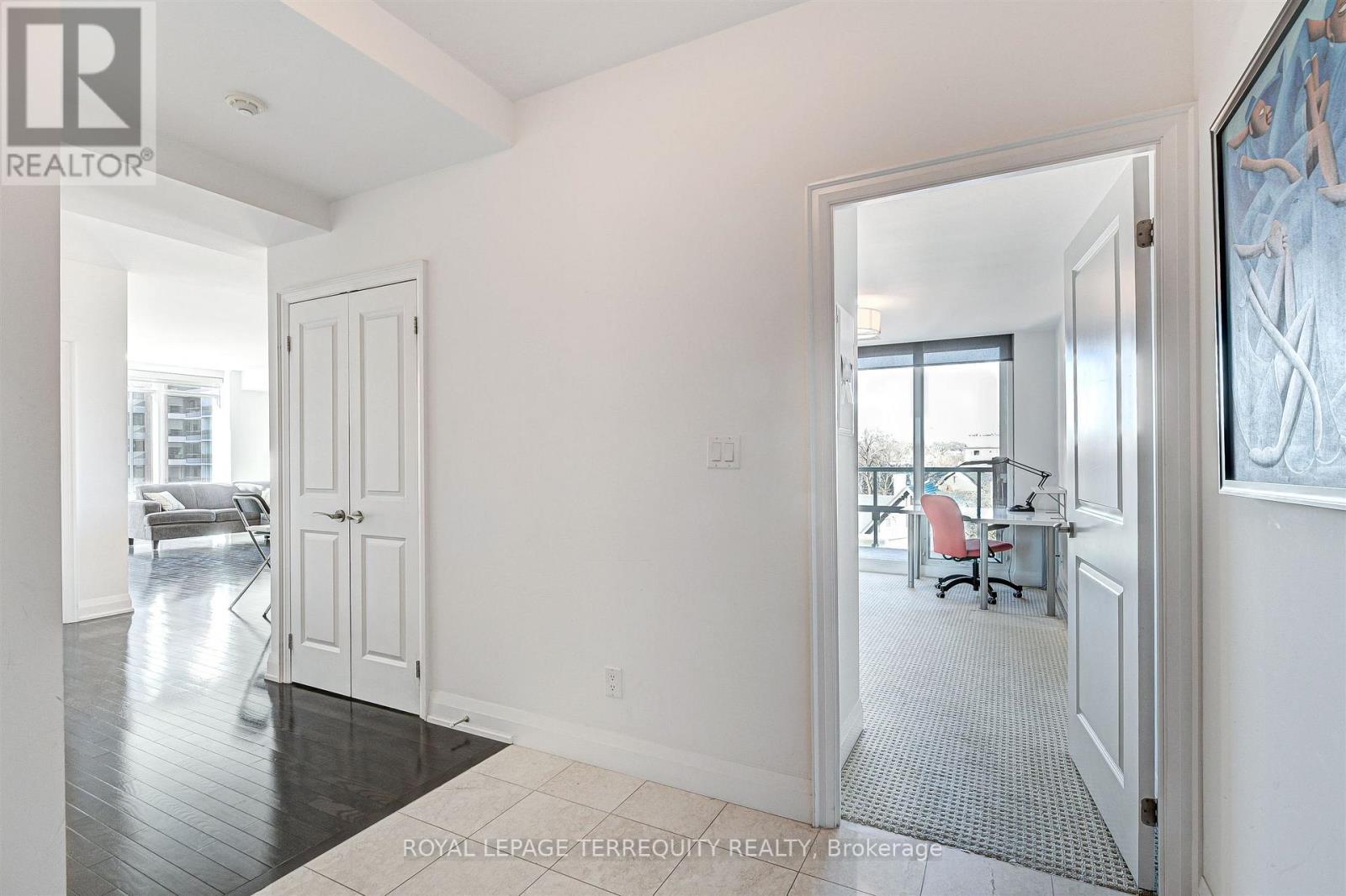 418 - 1 Bedford Road, Toronto, Ontario  M5R 2B5 - Photo 8 - C12969408
