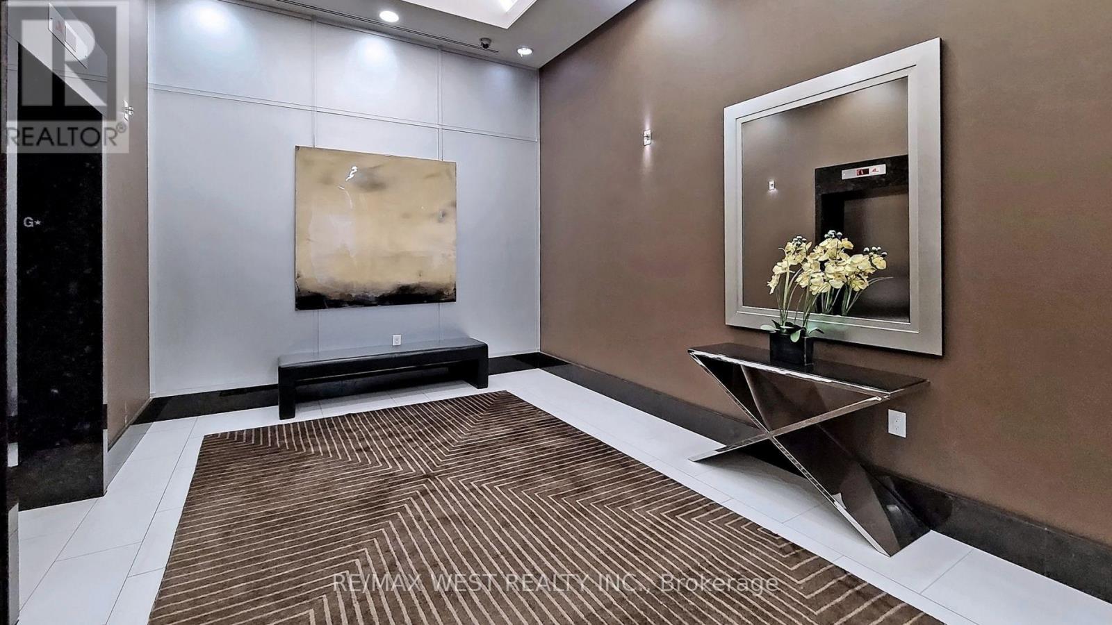 1202 - 21 Balmuto Street, Toronto, Ontario  M4Y 1W4 - Photo 2 - C12969412