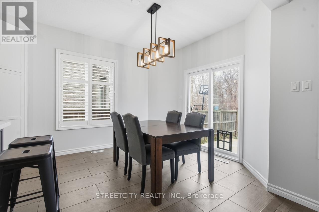 2138 North Routledge Park, London North, Ontario  N6G 0A8 - Photo 10 - X12969288