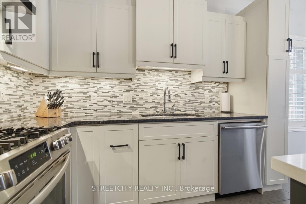 2138 North Routledge Park, London North, Ontario  N6G 0A8 - Photo 13 - X12969288