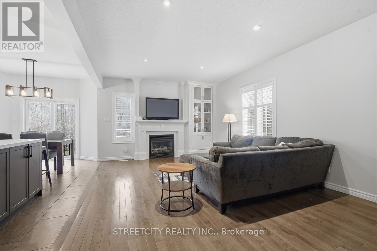 2138 North Routledge Park, London North, Ontario  N6G 0A8 - Photo 5 - X12969288