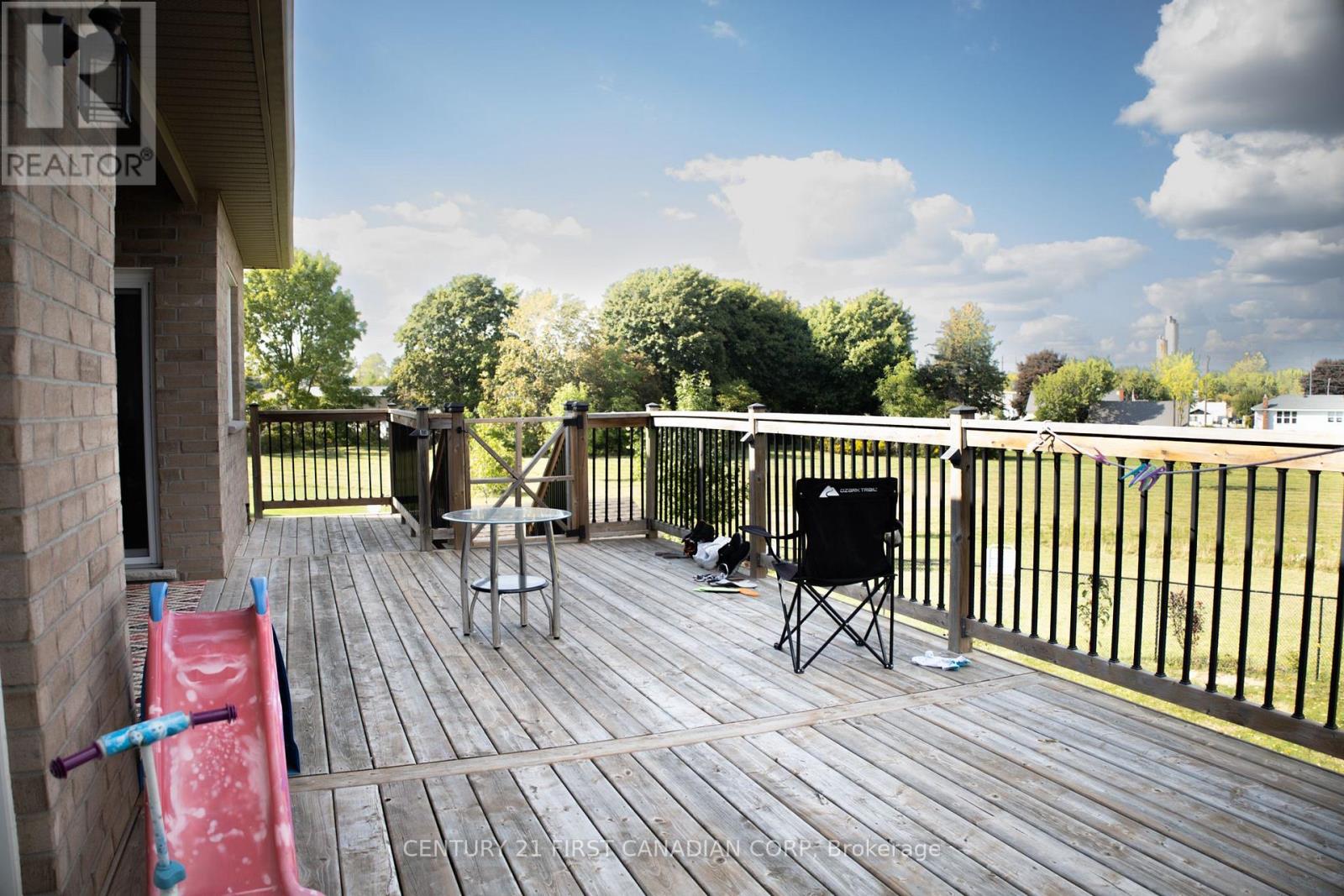 29 Hedges Court, St. Thomas, Ontario  N5R 6G4 - Photo 22 - X12969304