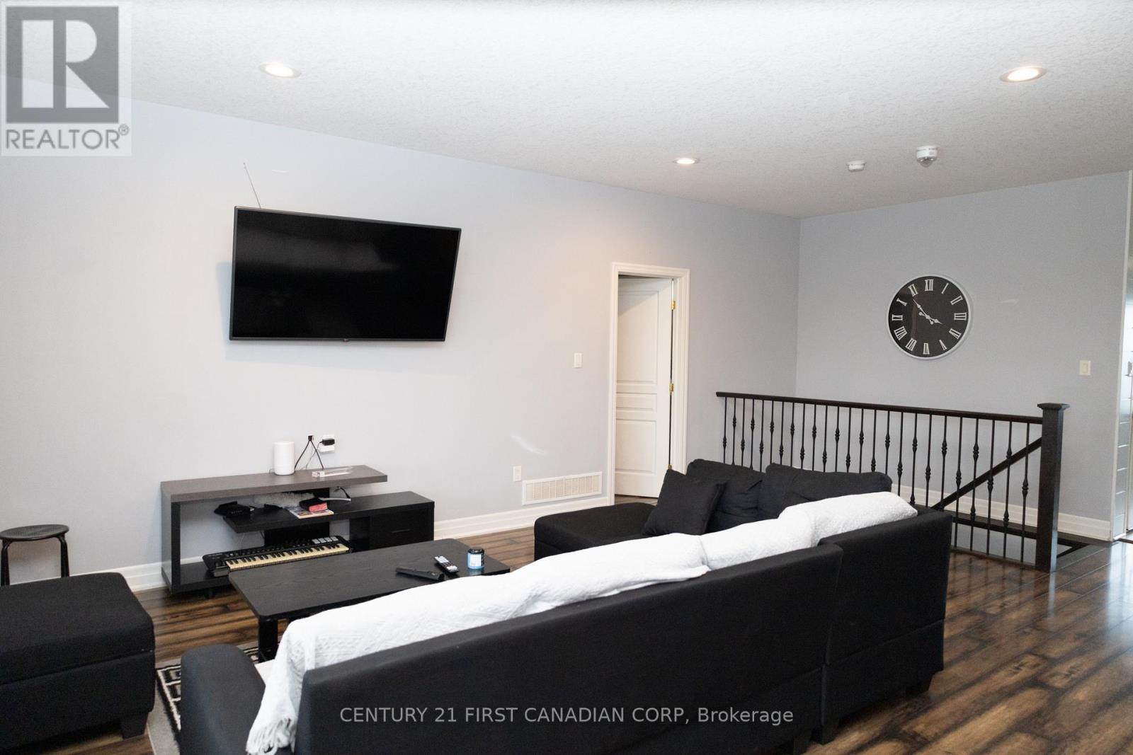 29 Hedges Court, St. Thomas, Ontario  N5R 6G4 - Photo 8 - X12969304