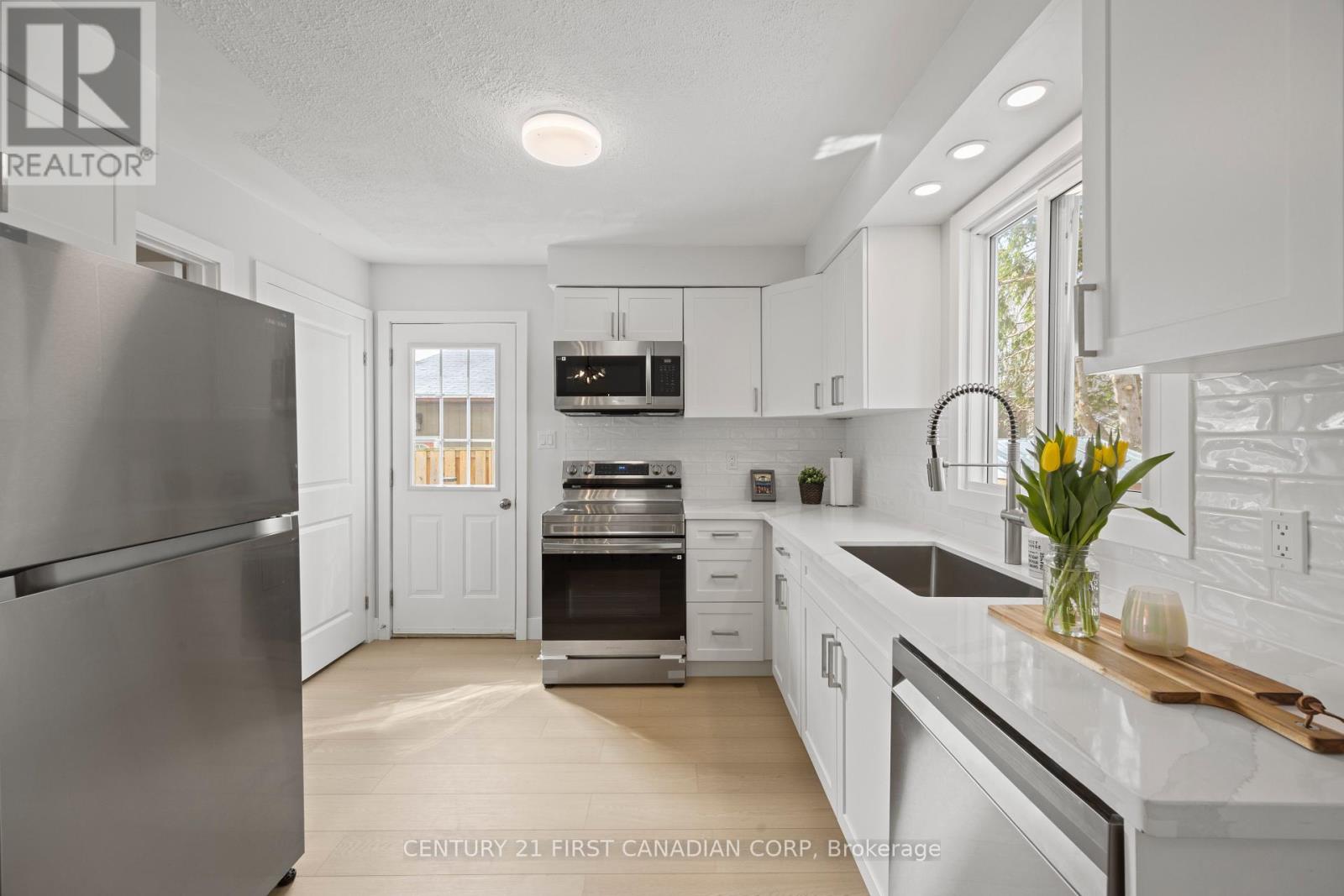 1763 Aldersbrook Road, London North, Ontario  N6G 3E2 - Photo 14 - X12969328